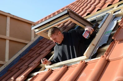 Pose de fenêtres de toit Velux à Restinclières